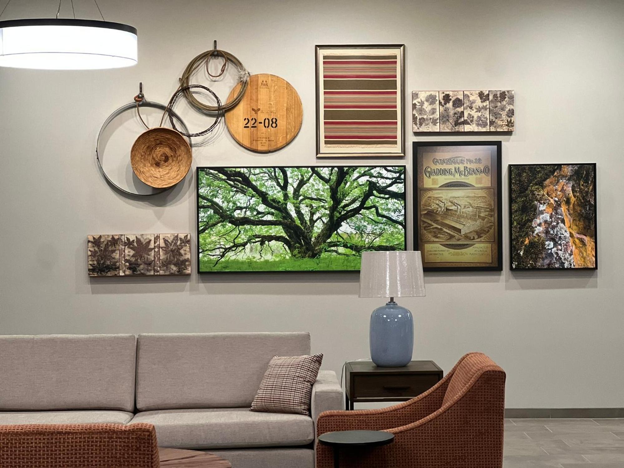 La Quinta Inn And Suites By Wyndham Lincoln Bagian luar foto