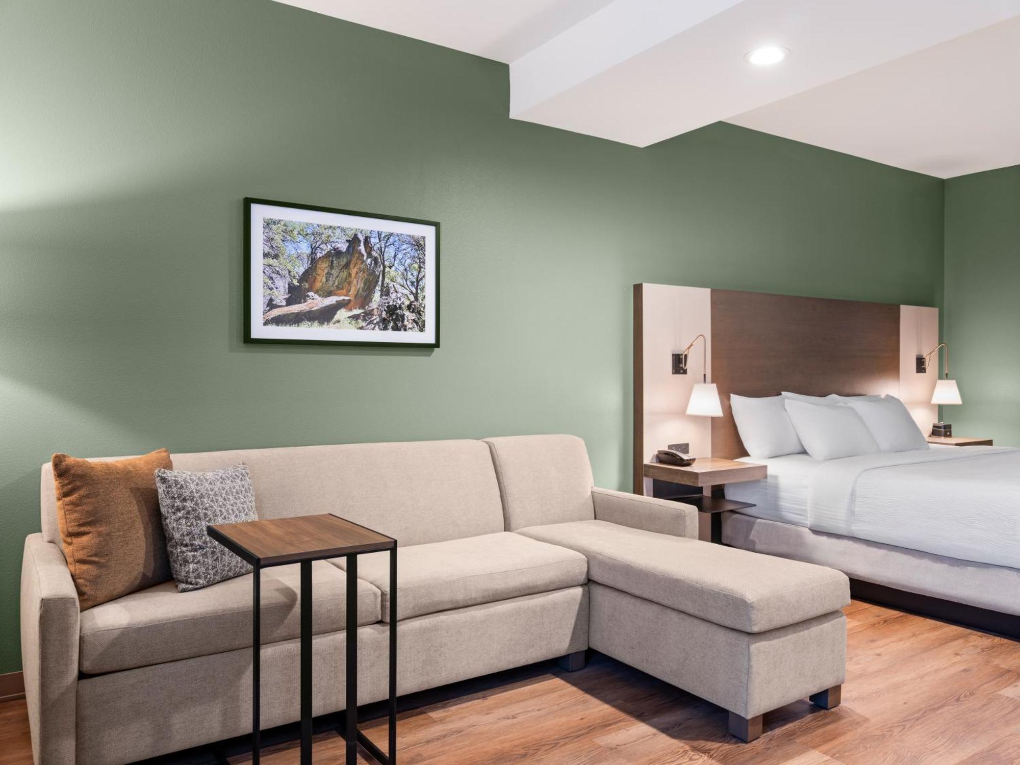 La Quinta Inn And Suites By Wyndham Lincoln Bagian luar foto