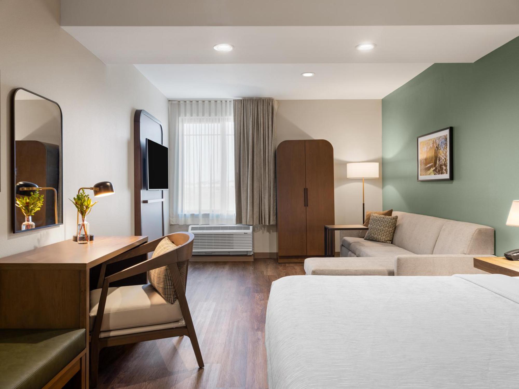 La Quinta Inn And Suites By Wyndham Lincoln Bagian luar foto