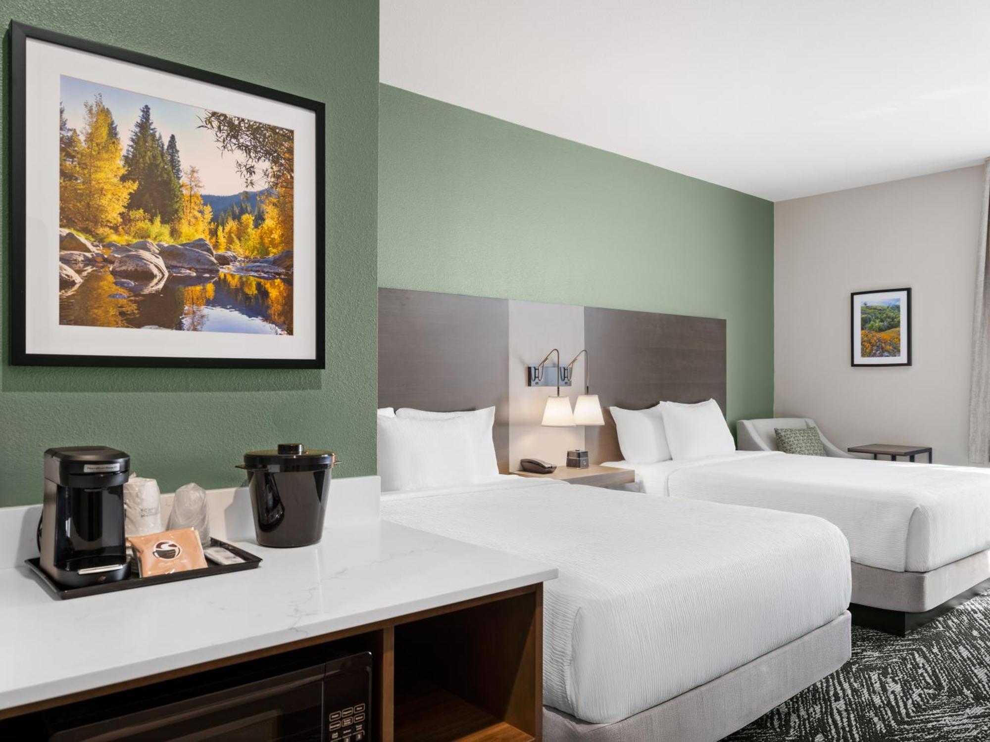 La Quinta Inn And Suites By Wyndham Lincoln Bagian luar foto