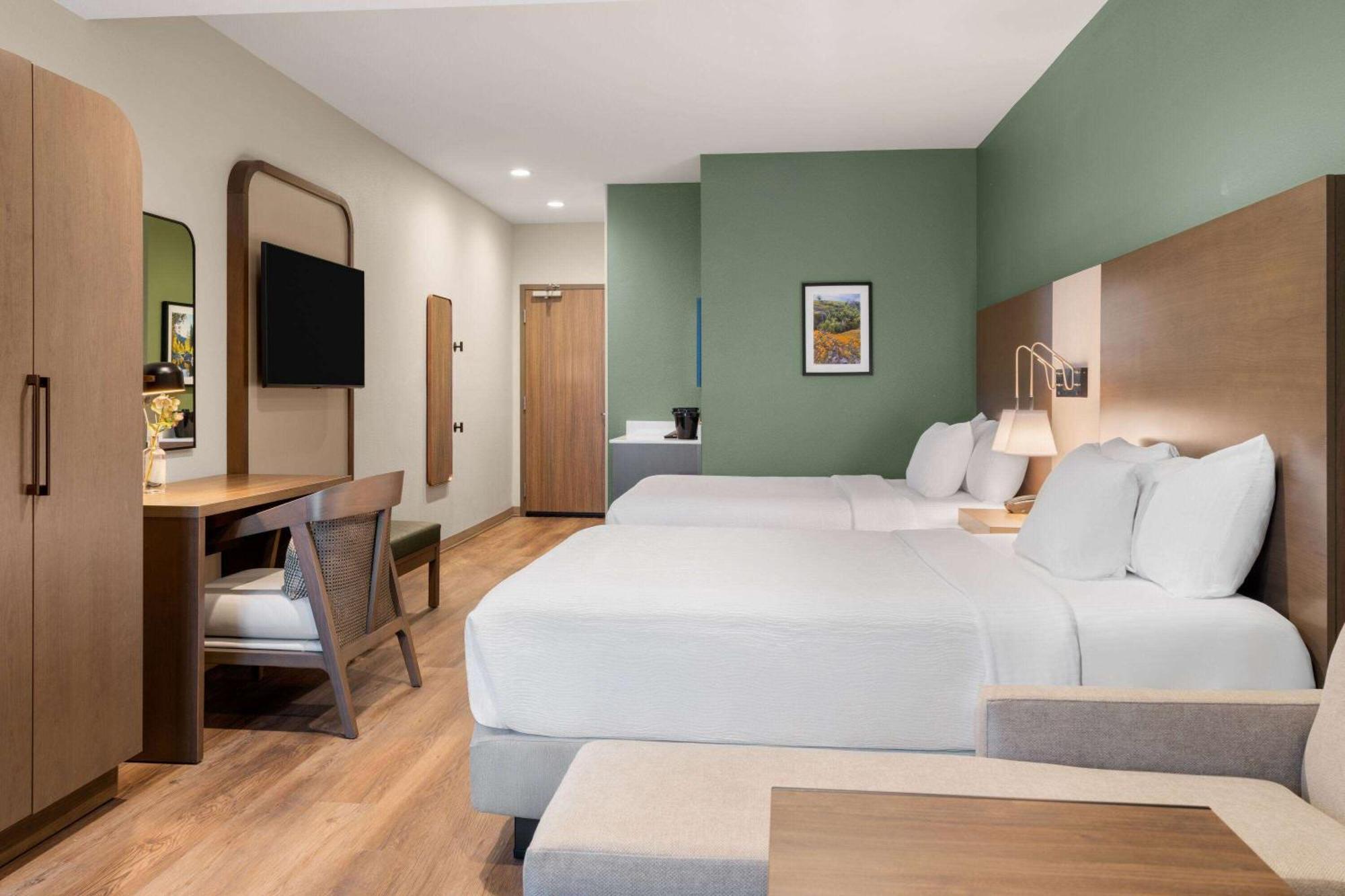 La Quinta Inn And Suites By Wyndham Lincoln Bagian luar foto