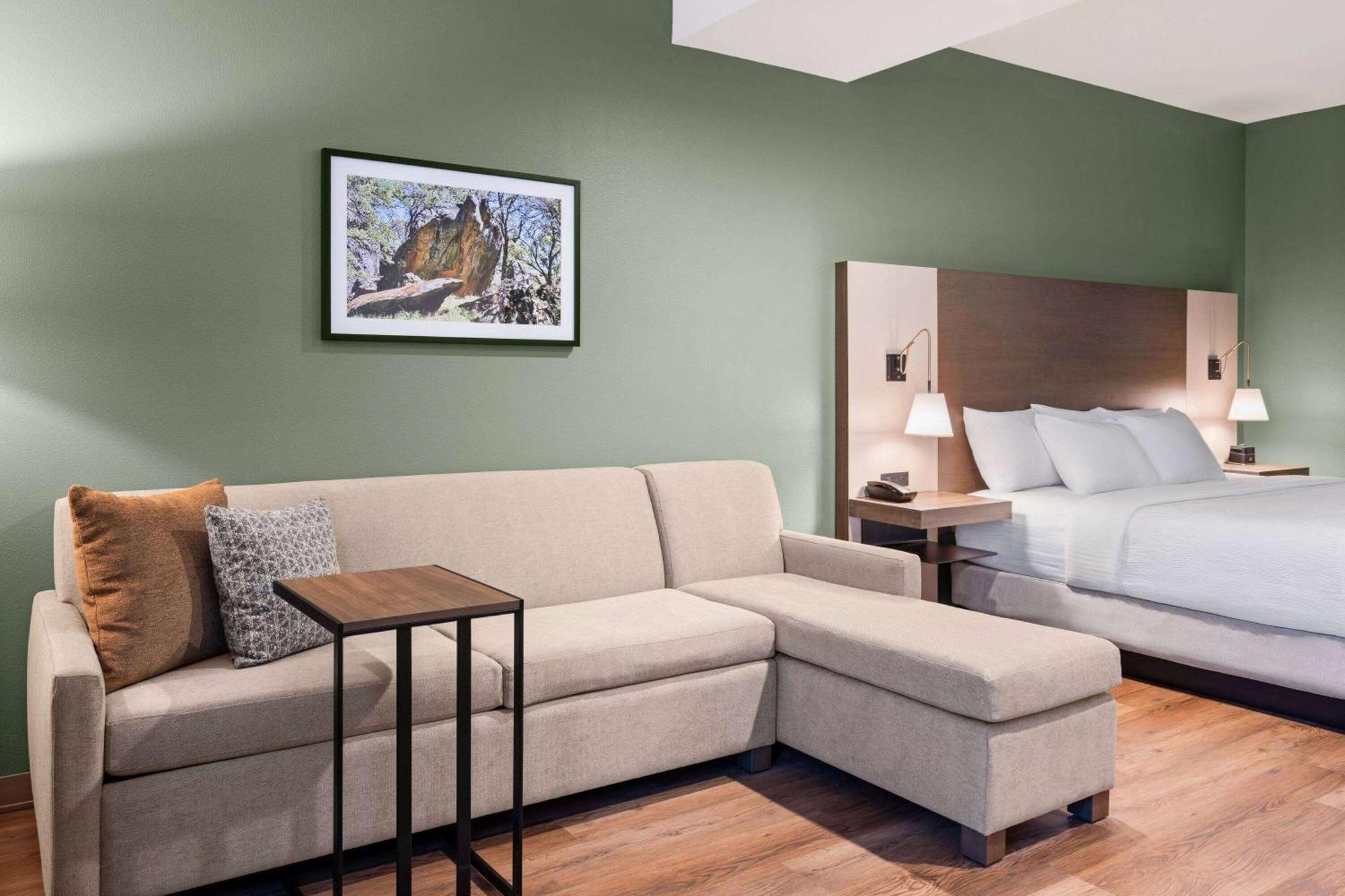 La Quinta Inn And Suites By Wyndham Lincoln Bagian luar foto