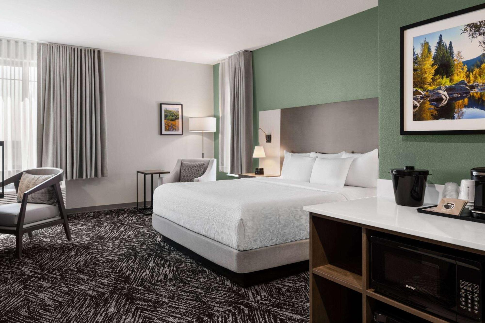 La Quinta Inn And Suites By Wyndham Lincoln Bagian luar foto